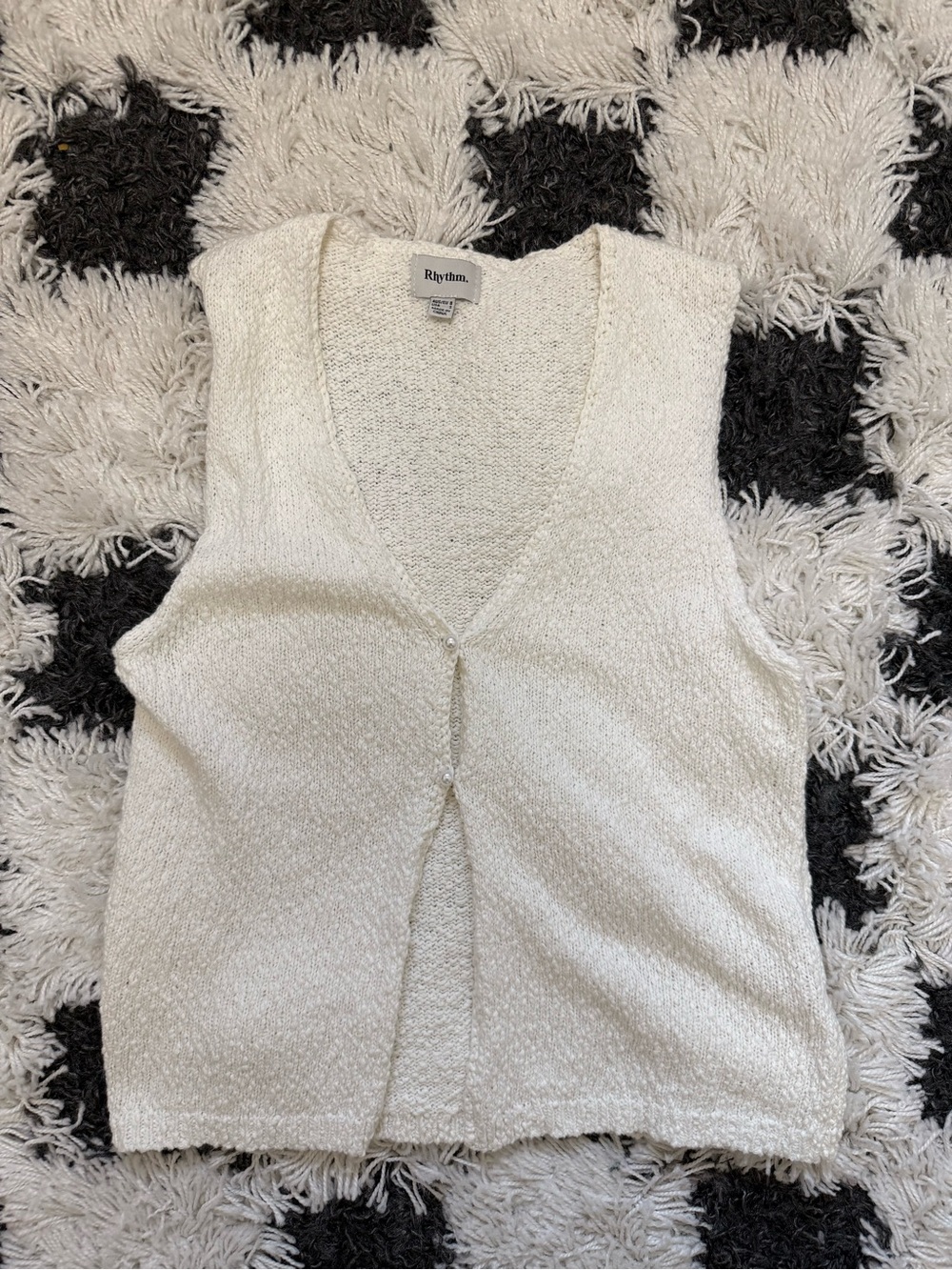 Rhythm. Cream Knit V-Neck Sleeveless Vest